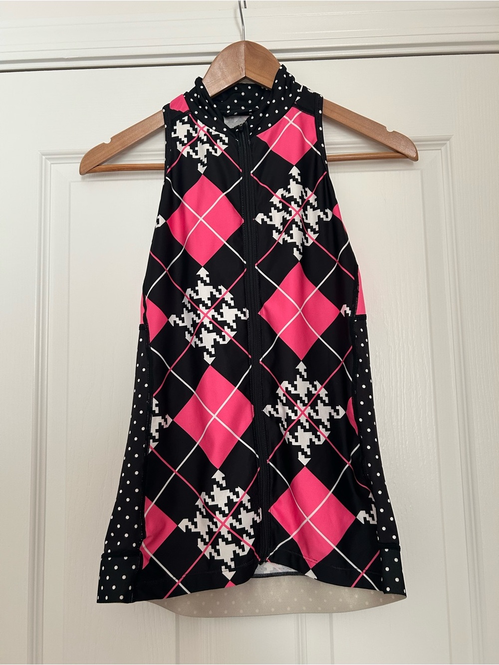 shebeest Black and Hot Pink Argyle Zip Cycling Jersey